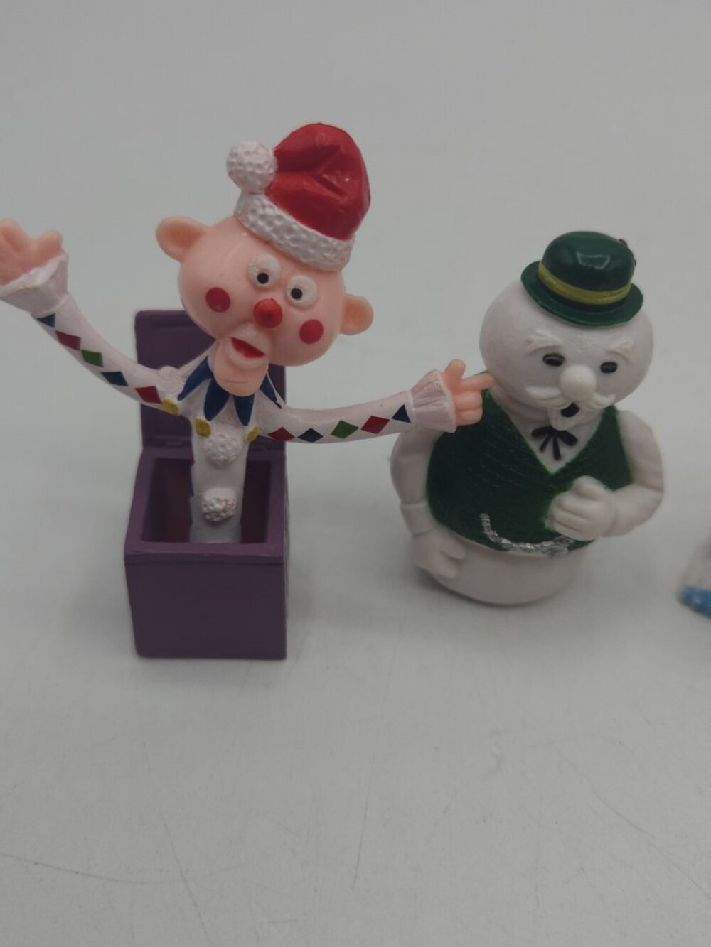 Rudolph Misfit Toys Figurines Snowman Bumble Elf PVC Set of 5 - Picture 3 of 10
